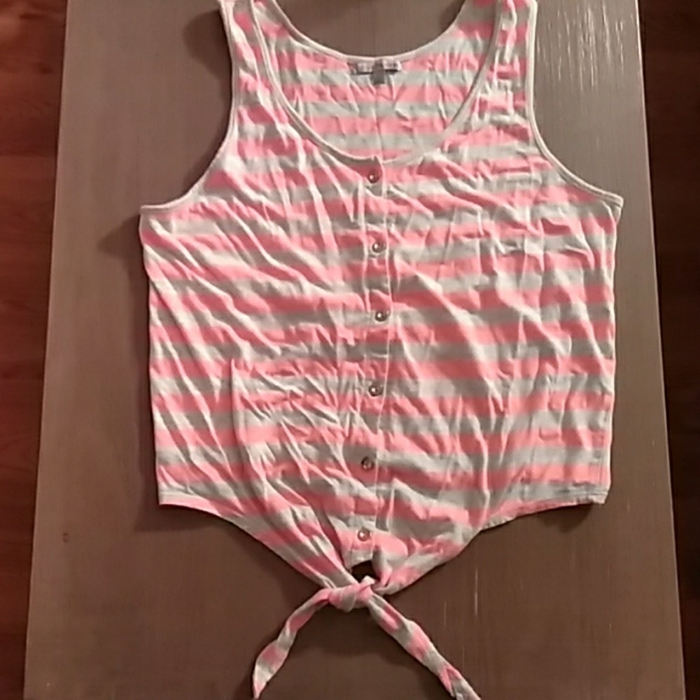 Charlotte Russe button down sleeveless Tshirt